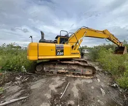 Аренда гусеничного экскаватора Komatsu PC220-8