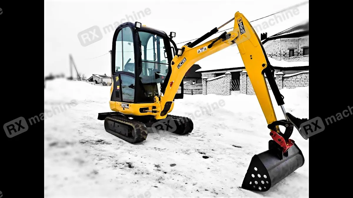 Мини-экскаватор JCB с гидромолотом — фото 1 из 1