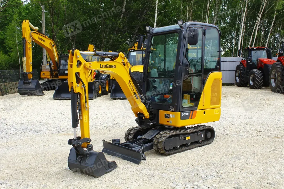 Мини-экскаватор LiuGong CLG9018F 2023 г.в.