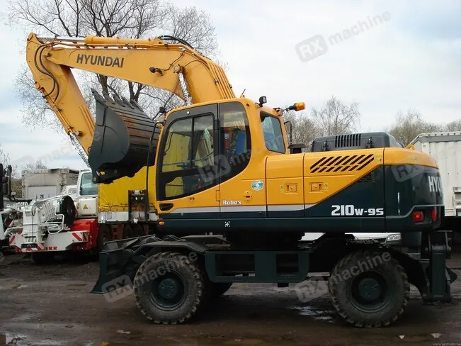 Колёсный экскаватор Hyundai R210W-9S, 2018 — фото 1 из 1
